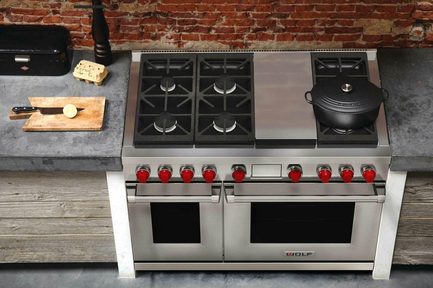 Wolf ICBDF48650G/S/P Dual Fuel Range - 6 Burners & Infrared Teppanyaki