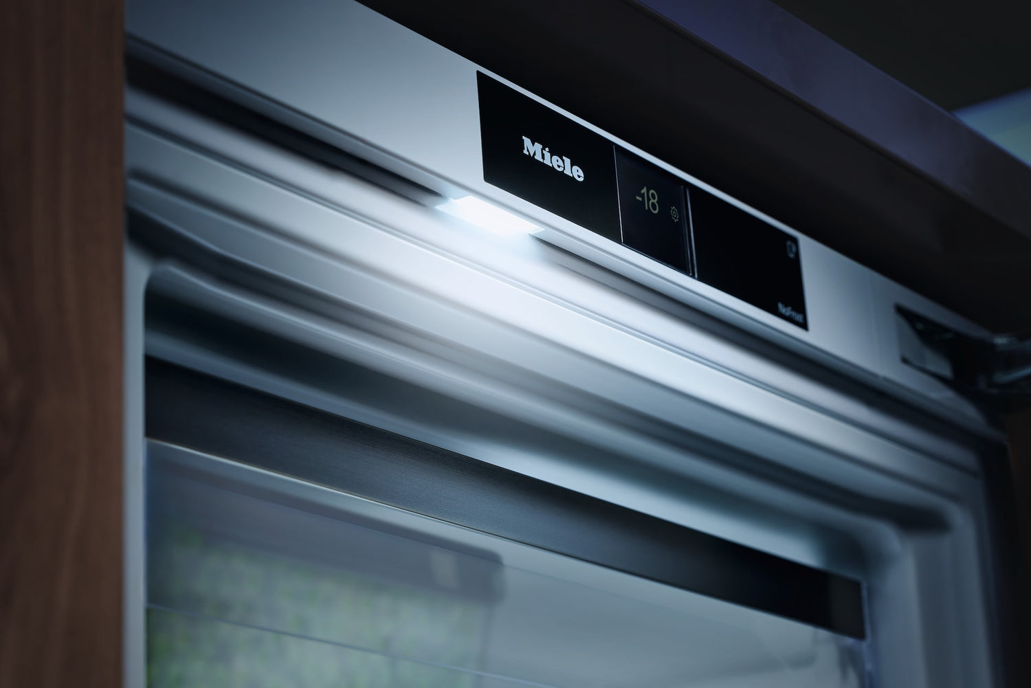 Miele FNUS7040D Fully Integrated Under-Counter Freezer – Fixed Hinge