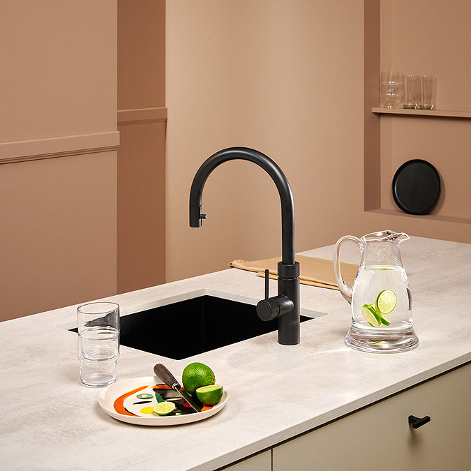 Quooker FXRBLKCOMBI Flex Pull Out Hose Tap with Combi 2.2-EQ B tank Boiling Water Tank - Black