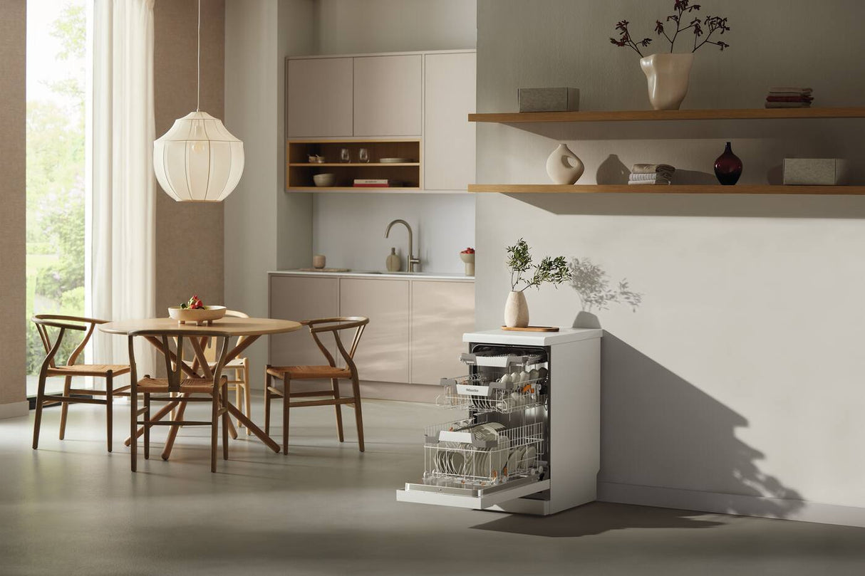 Miele G5740SC 45cm Wide White Freestanding Slimline Dishwasher