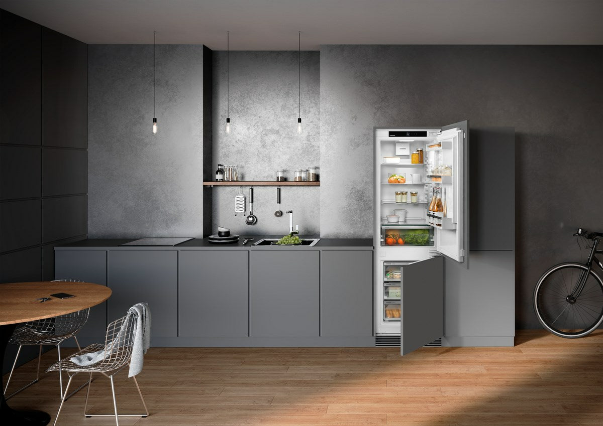 LIEBHERR ICNc5103 Pure - Integrated Fridge Freezer with EasyFresh and NoFrost