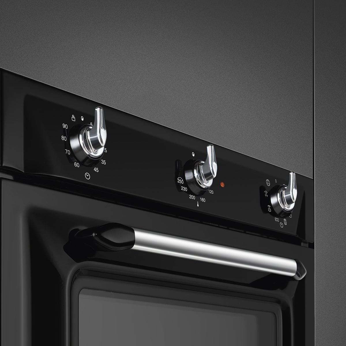 Smeg SF6905N1 Victoria 60cm Built-In Single Oven - Black