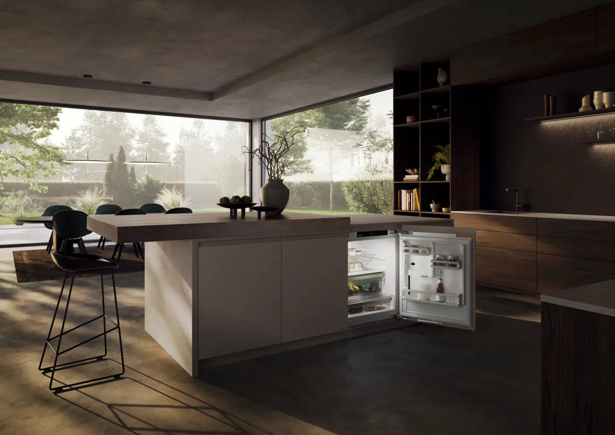 LIEBHERR URd365i Prime - Fully Integrated Under Counter Fridge