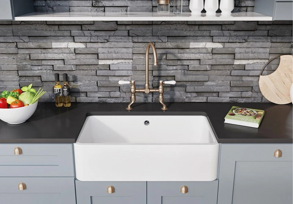 Blanco Villae Farmhouse Ceramic - 525163 - Crystal White Gloss 1.0 Bowl Sink