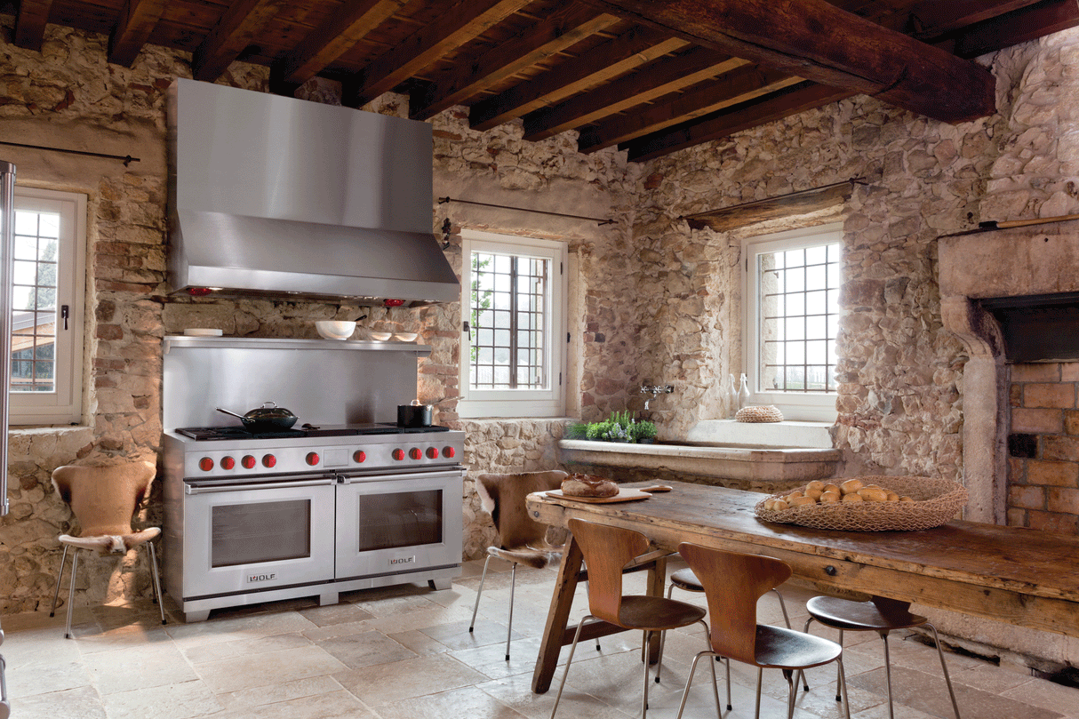 Wolf DF60650CG/S/P 60" Dual Fuel Range - 6 Burners - Infrared Charbroiler & Infrared Griddle