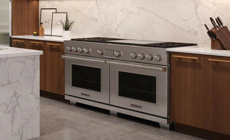 Wolf DF60650DG/S/P Dual Fuel Range - 6 Burners & Infrared Dual Griddle