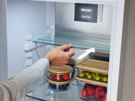 Miele KFN7844C Fully Integrated 70/30 Fridge-Freezer – Fixed Hinge