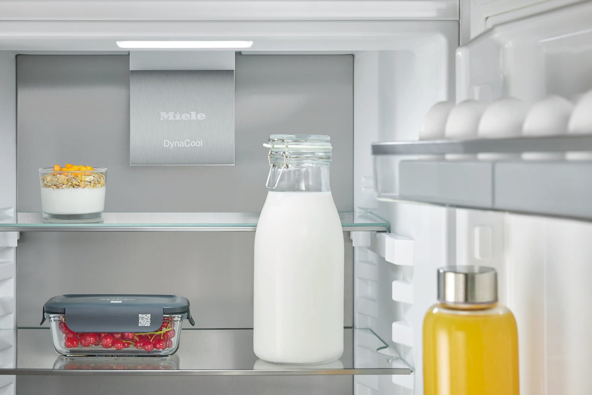 Miele KFN7844C Fully Integrated 70/30 Fridge-Freezer – Fixed Hinge