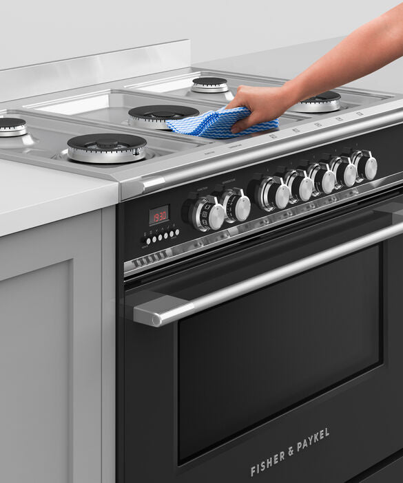 Fisher & Paykel OR90SCG4B1 90cm Series 7 Classic Dual Fuel 5 Burner Freestanding Cooker - Black