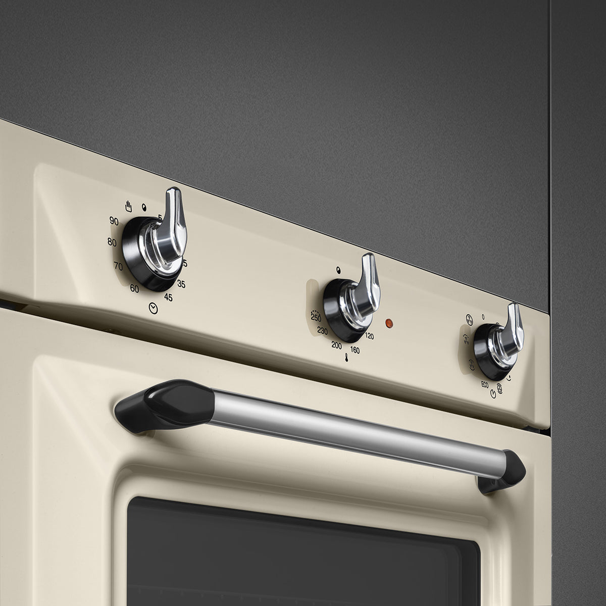 Smeg SF6905P1 Victoria 60cm Built-In Single Oven - Cream